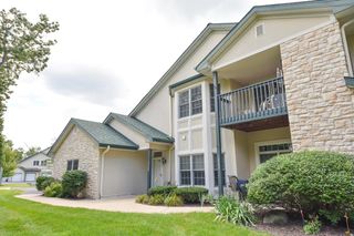 10258 W Deerwood LANE, Franklin, WI 53132
