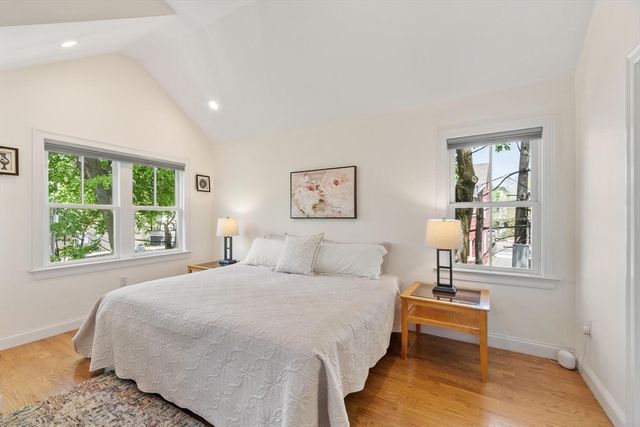 11 Brookford St, Cambridge, MA 02140