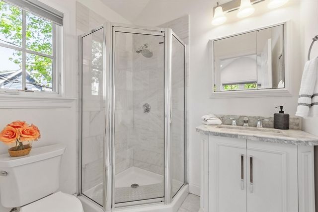 11 Brookford St, Cambridge, MA 02140