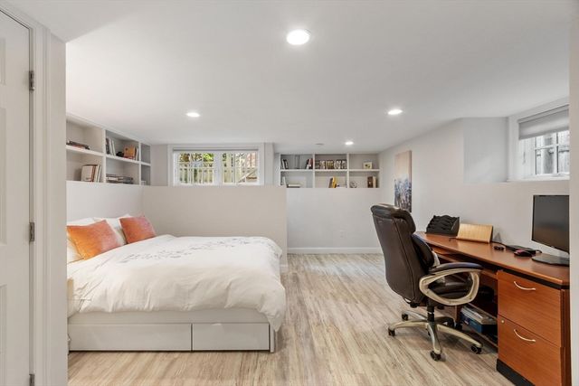 11 Brookford St, Cambridge, MA 02140