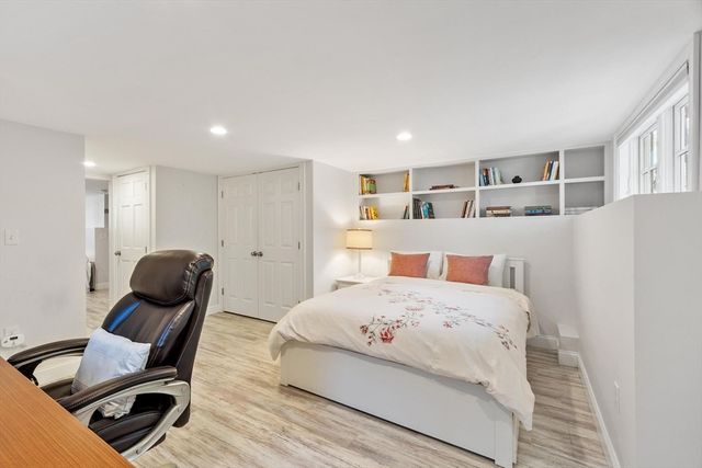 11 Brookford St, Cambridge, MA 02140