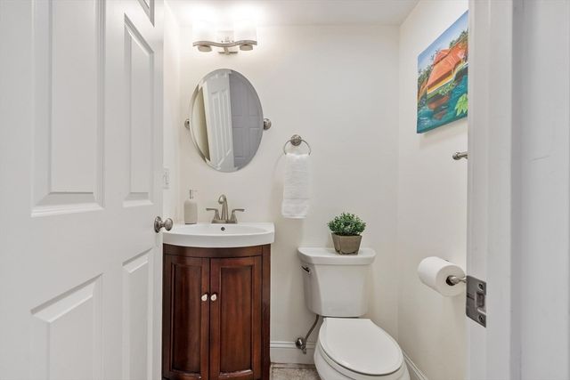 11 Brookford St, Cambridge, MA 02140