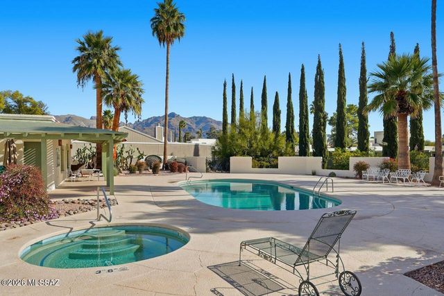 6363 N Orange Tree Drive, Tucson, AZ 85704