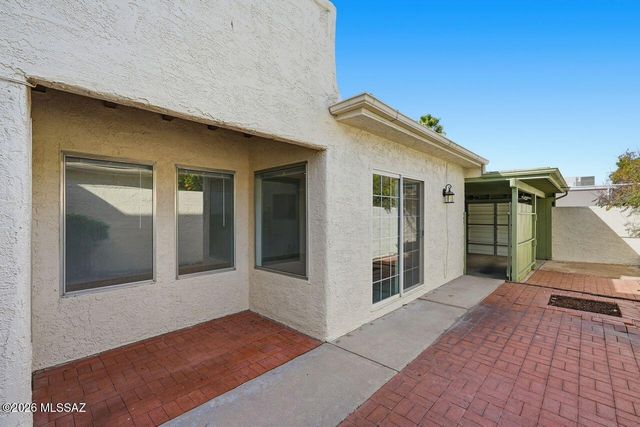 6363 N Orange Tree Drive, Tucson, AZ 85704