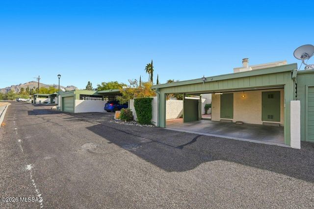 6363 N Orange Tree Drive, Tucson, AZ 85704