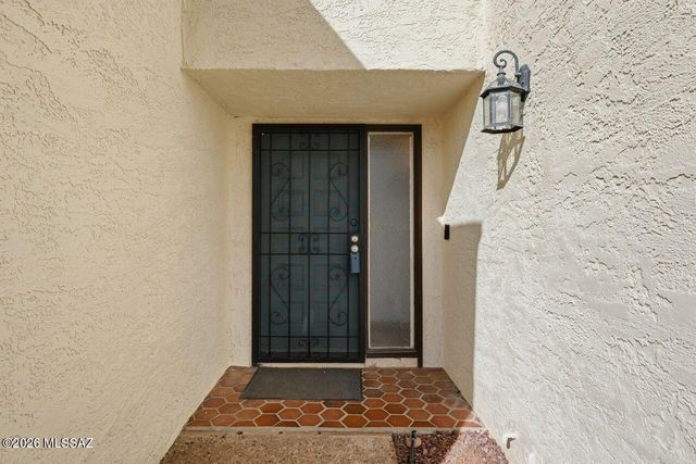 6363 N Orange Tree Drive, Tucson, AZ 85704