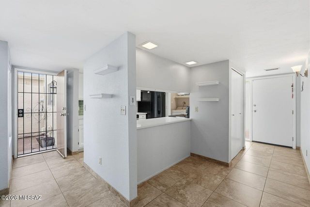 6363 N Orange Tree Drive, Tucson, AZ 85704