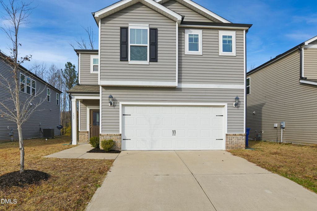 157 Wilbur Lake Drive, Fuquay Varina, NC 27526