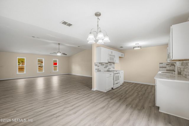 2427 OLSON Lane, Jacksonville, FL 32210