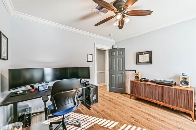 5315 Avenue R, Galveston, TX 77551