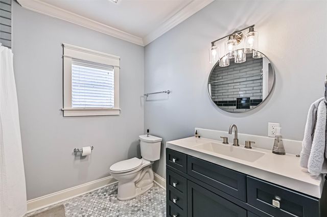 5315 Avenue R, Galveston, TX 77551
