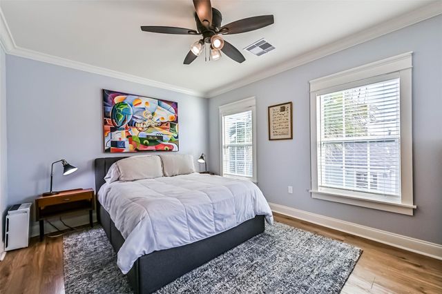 5315 Avenue R, Galveston, TX 77551