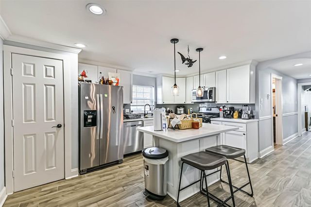 5315 Avenue R, Galveston, TX 77551