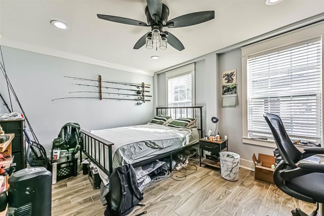 5315 Avenue R, Galveston, TX 77551