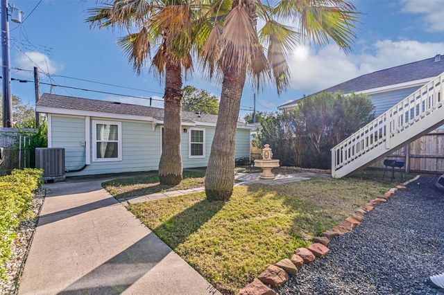 5315 Avenue R, Galveston, TX 77551