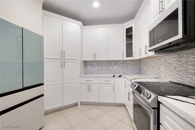 2082 E Tobago CIR, Fort Myers, FL 33905