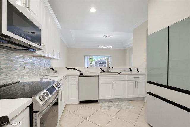 2082 E Tobago CIR, Fort Myers, FL 33905