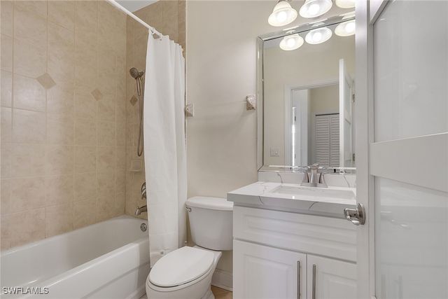 2082 E Tobago CIR, Fort Myers, FL 33905