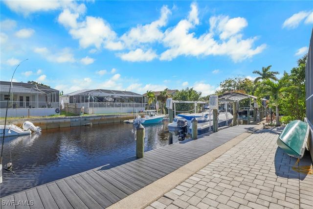 2082 E Tobago CIR, Fort Myers, FL 33905