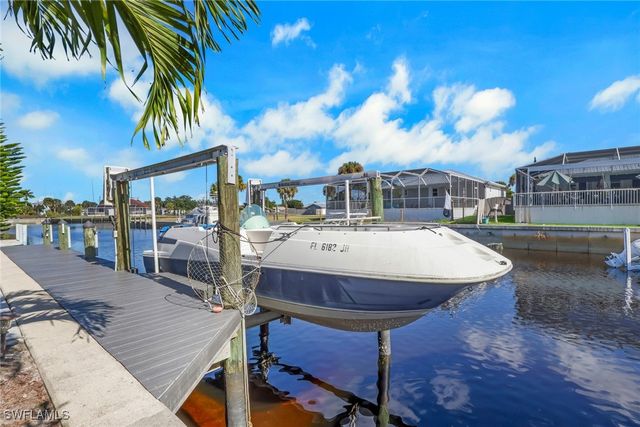 2082 E Tobago CIR, Fort Myers, FL 33905