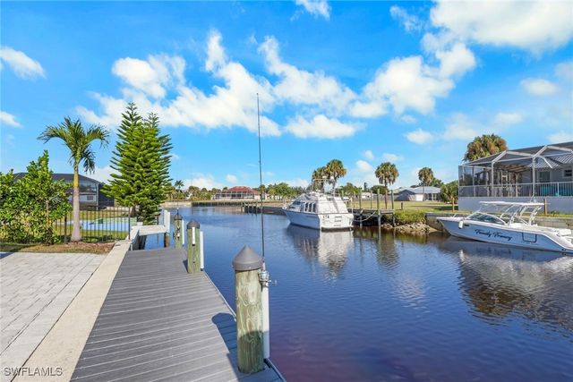 2082 E Tobago CIR, Fort Myers, FL 33905