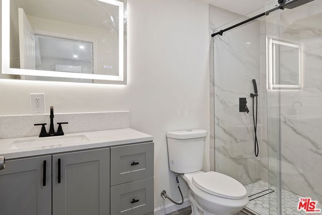 10679 Olympic Boulevard, Los Angeles, CA 90025