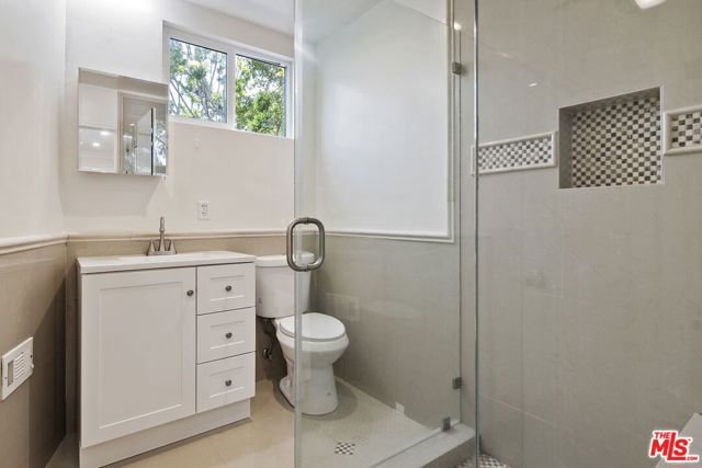 10679 Olympic Boulevard, Los Angeles, CA 90025