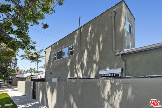 10679 Olympic Boulevard, Los Angeles, CA 90025