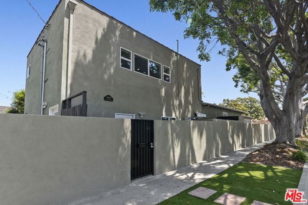 10679 Olympic Boulevard, Los Angeles, CA 90025
