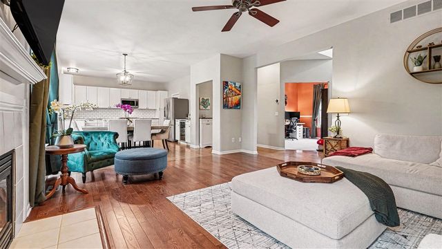 9410 Sandlewood Drive, Whitmore Lake, MI 48189