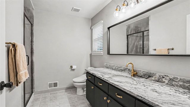 9410 Sandlewood Drive, Whitmore Lake, MI 48189