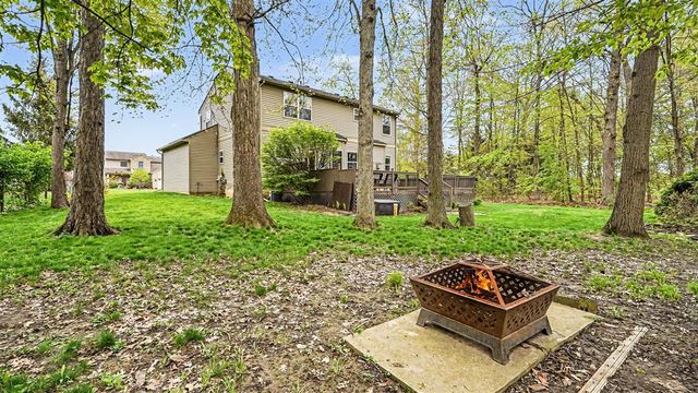 9410 Sandlewood Drive, Whitmore Lake, MI 48189