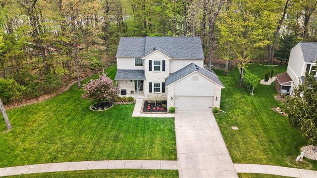 9410 Sandlewood Drive, Whitmore Lake, MI 48189