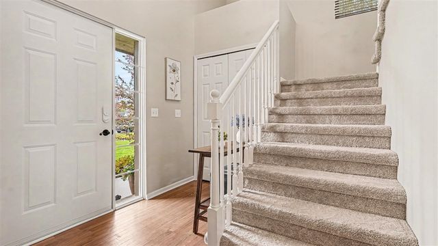 9410 Sandlewood Drive, Whitmore Lake, MI 48189