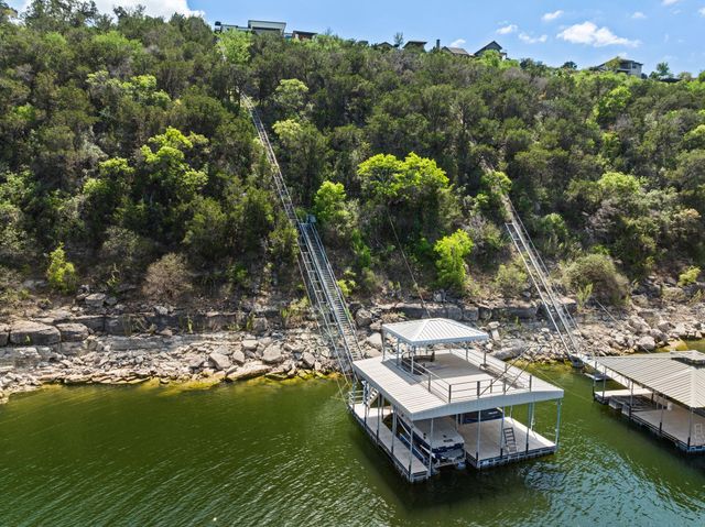 912 Watercliffe, Lago Vista, TX 78645
