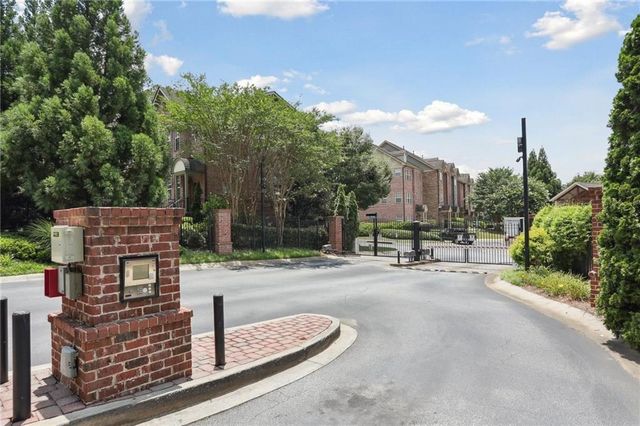 3662 Ashford Creek View NE, Atlanta, GA 30319