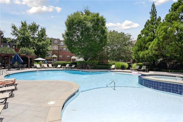 3662 Ashford Creek View NE, Atlanta, GA 30319