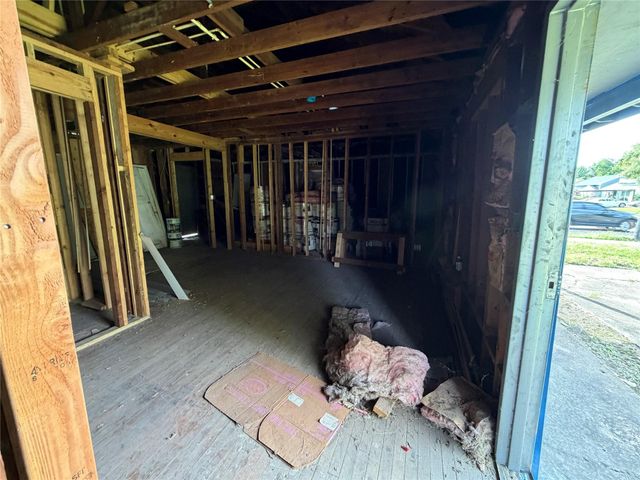 3902 Alberta Street, Houston, TX 77021