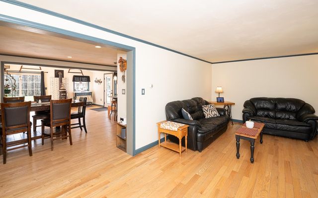 6 Ridge Road, Deerfield, NH 03037