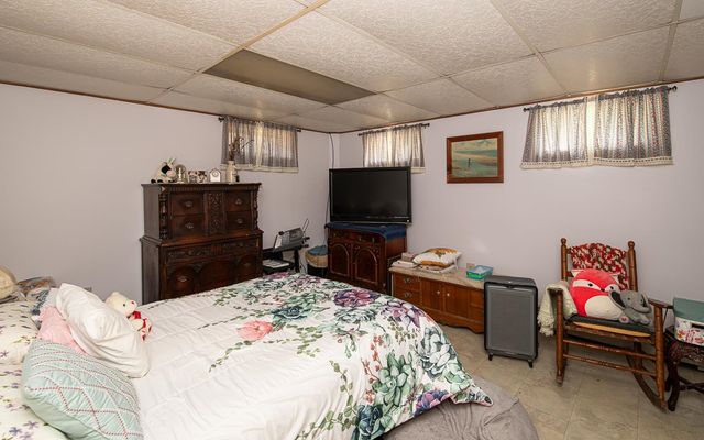 6 Ridge Road, Deerfield, NH 03037