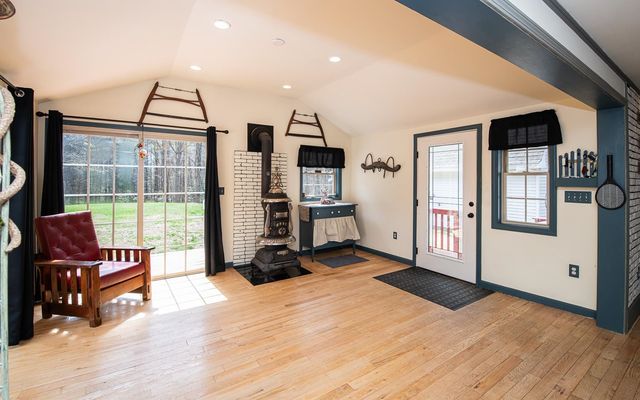 6 Ridge Road, Deerfield, NH 03037