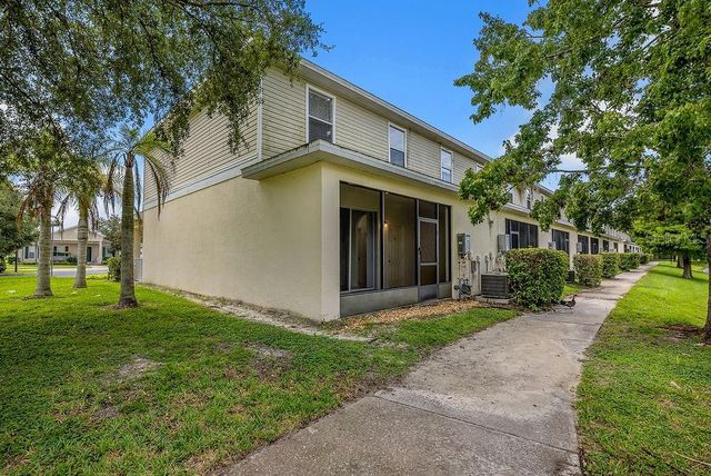 4971 TOWN TERRACE SW, Kissimmee, FL 34758