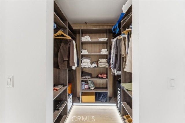 1030 N Kings Road 405, West Hollywood, CA 90069