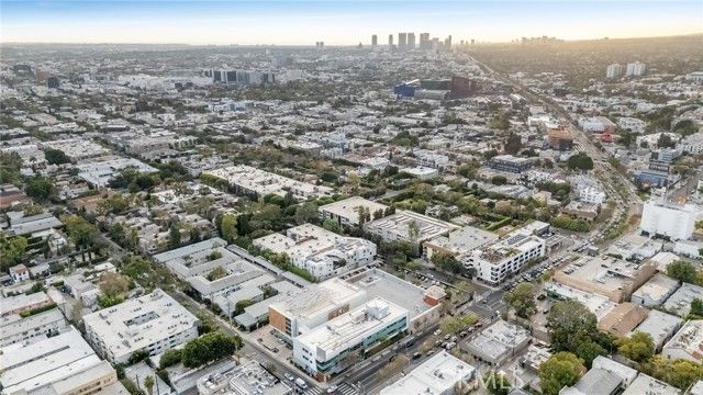 1030 N Kings Road 405, West Hollywood, CA 90069