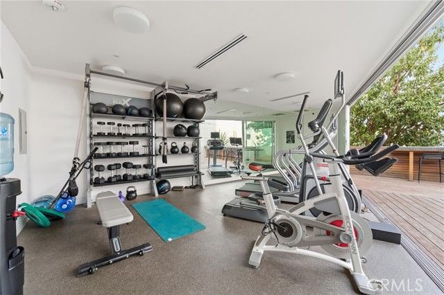 1030 N Kings Road 405, West Hollywood, CA 90069