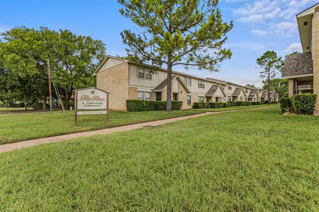 1905 W Morton Street 11, Denison, TX 75020