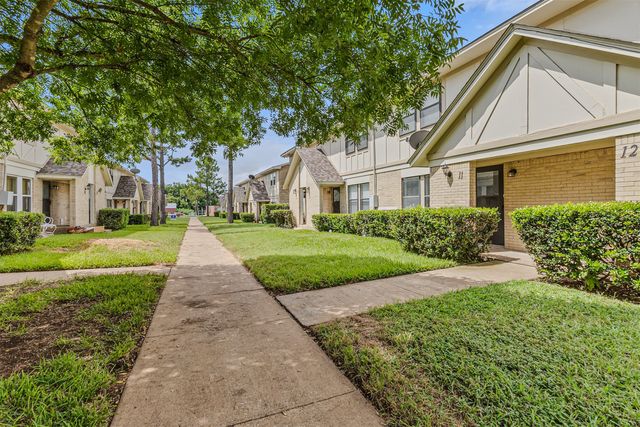 1905 W Morton Street 11, Denison, TX 75020