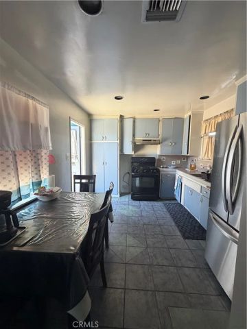 10445 Rose Hedge Drive, Whittier, CA 90606