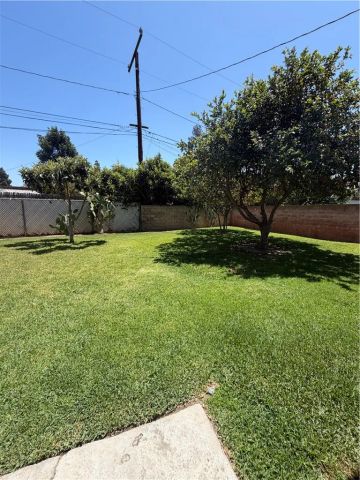 10445 Rose Hedge Drive, Whittier, CA 90606