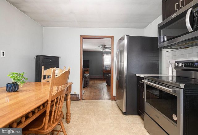 125 MANCHESTER ST, Glen Rock, PA 17327